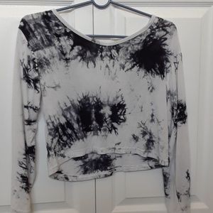cropped black and white tie dyed tee